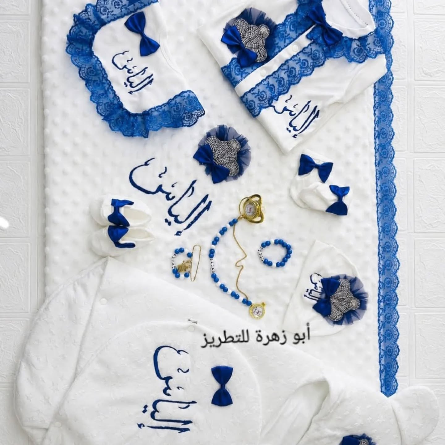 منتجات أطفال مطرزة بأسماء عربية